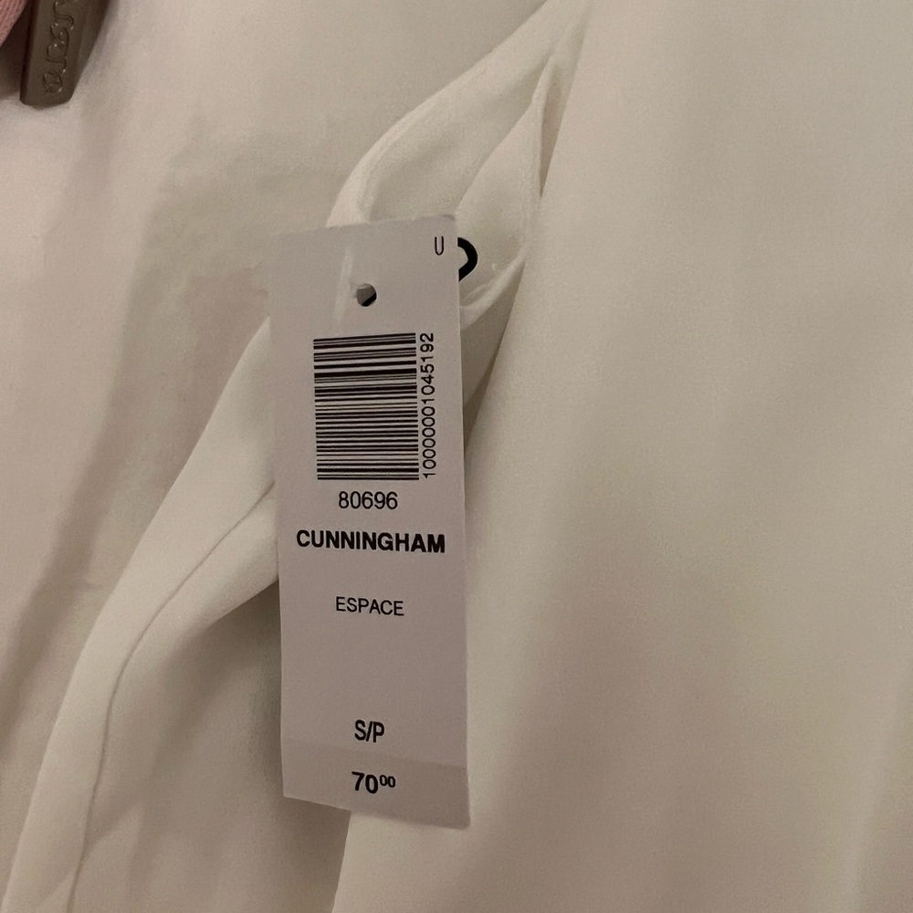 NWT aritzia babaton blouse - Picture 3 of 4